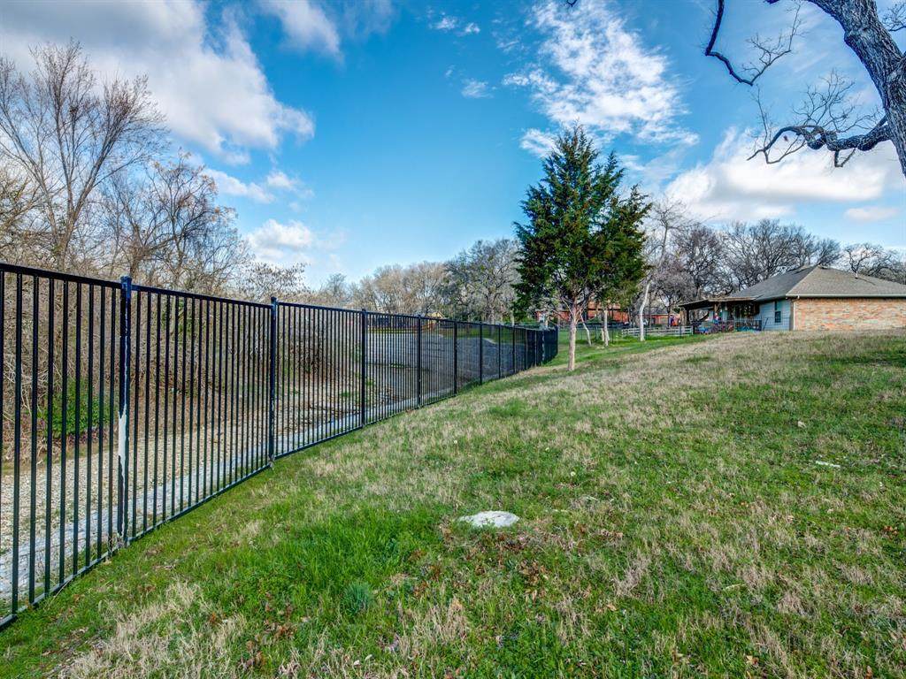 321 Melbourne Road - Photo 1