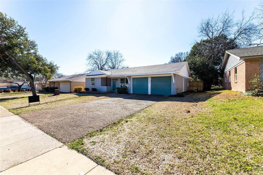 1221 Cloverdale Drive - Photo 1