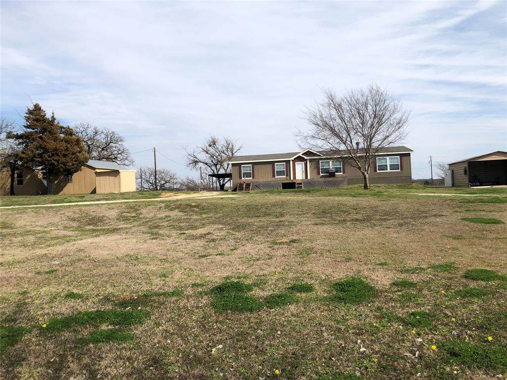442 County Road 4374 - Photo 1