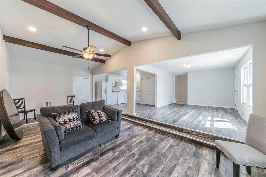 1409 Park Row Drive - Photo 1