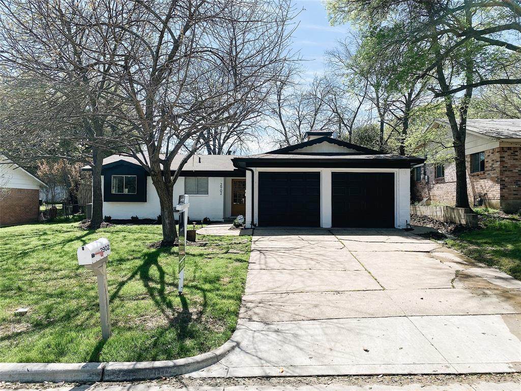 2902 Buena Vista Drive - Photo 1