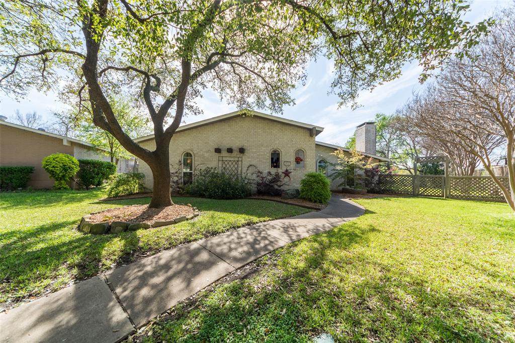 3013 Glenhollow Circle - Photo 1