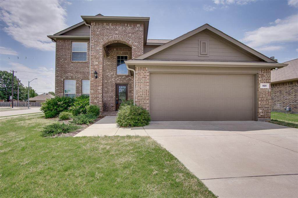 1101 Foxglove Lane - Photo 1 1101 Foxglove Lane - Photo 1