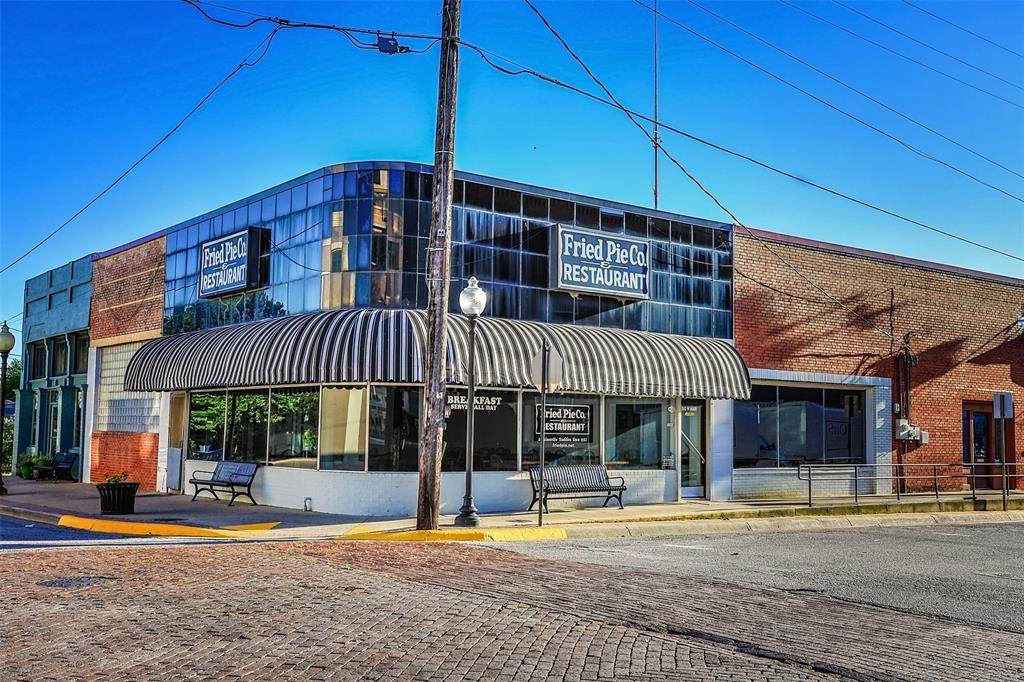 202 Main Street - Photo 1
