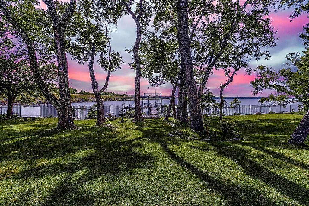 703 Lake Drive - Photo 1