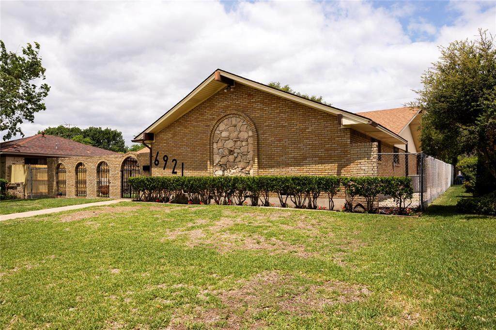 6921 Pickrell Drive - Photo 1 6921 Pickrell Drive - Photo 1