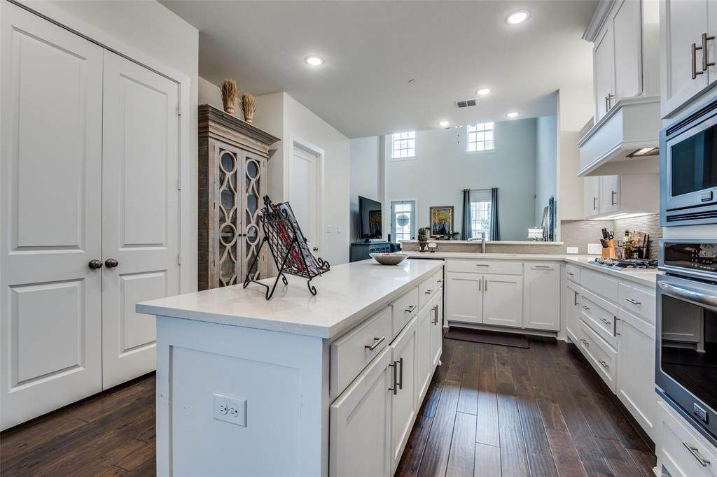 920 Marian Drive - Photo 1
