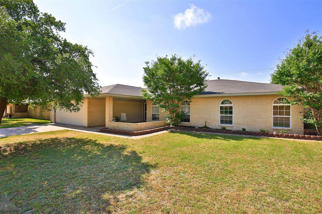 3049 Heritage Circle - Photo 1