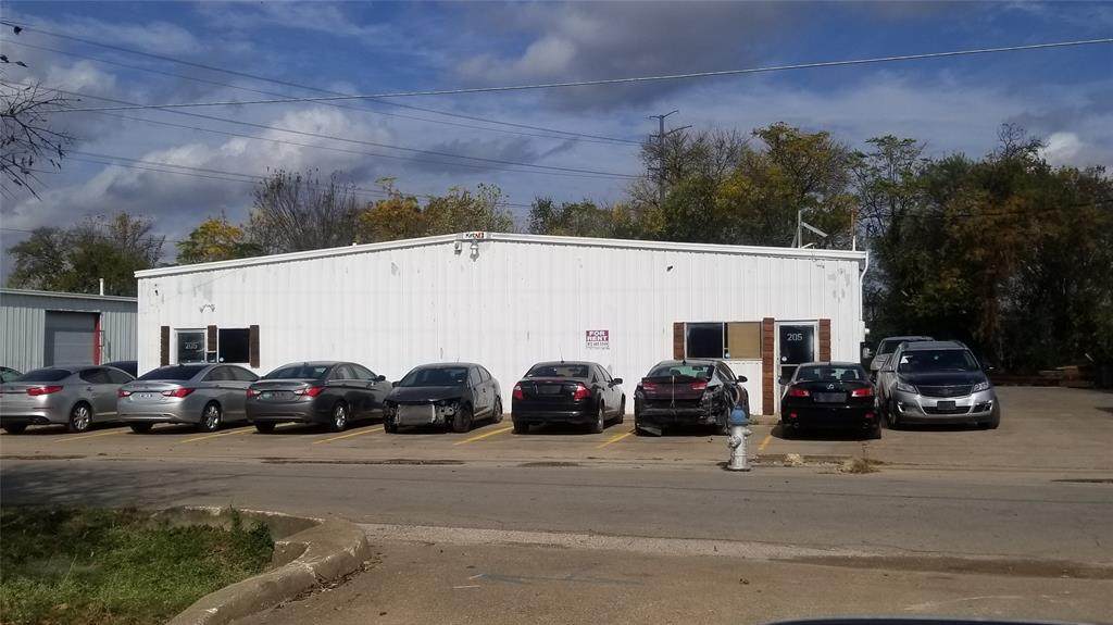 205 Austin Street - Photo 1