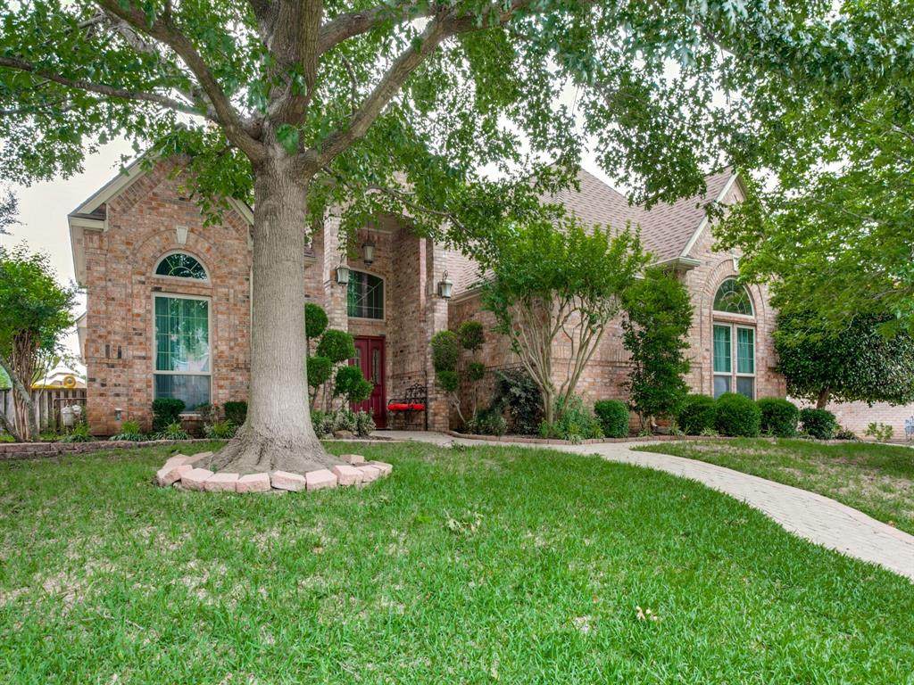 902 Riviera Drive - Photo 1