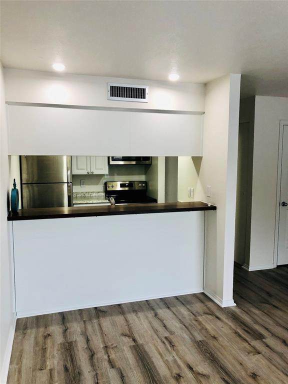 2710 Douglas Avenue - Photo 1