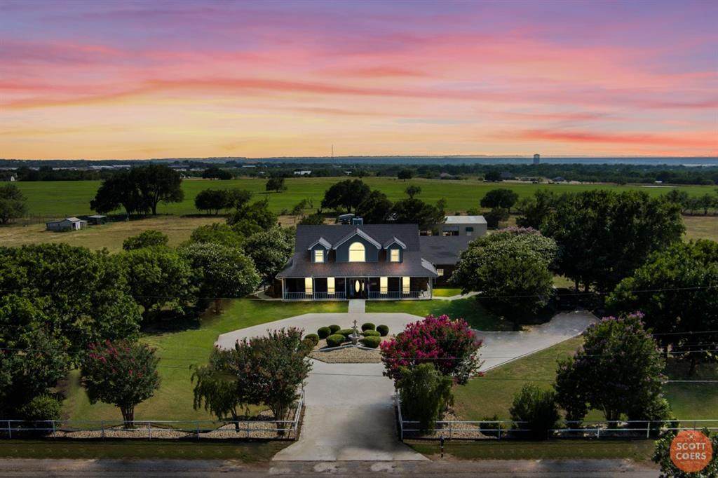 4605 Oak Ridge Drive - Photo 1