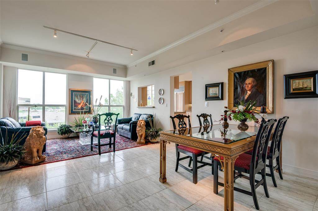 3401 Lee Parkway - Photo 1