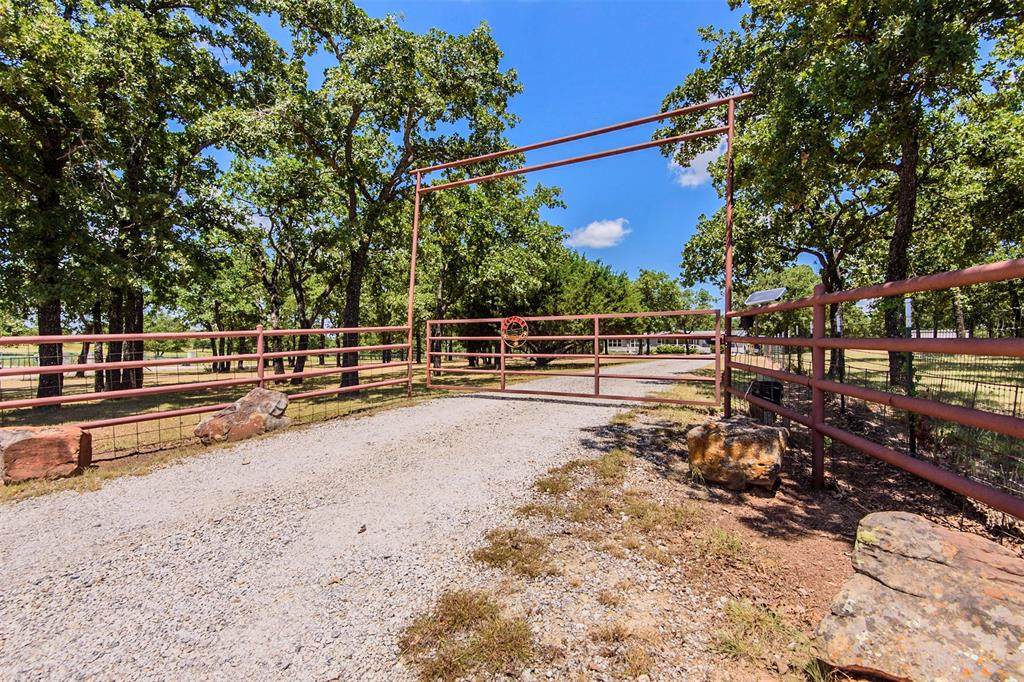 3900 Hott Lane - Photo 1