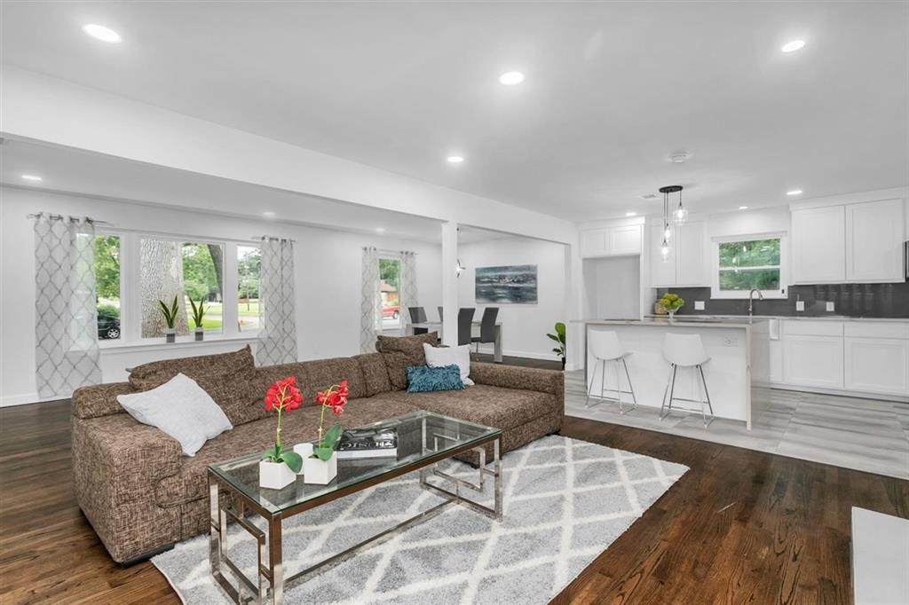 10434 Lake Gardens Drive - Photo 1