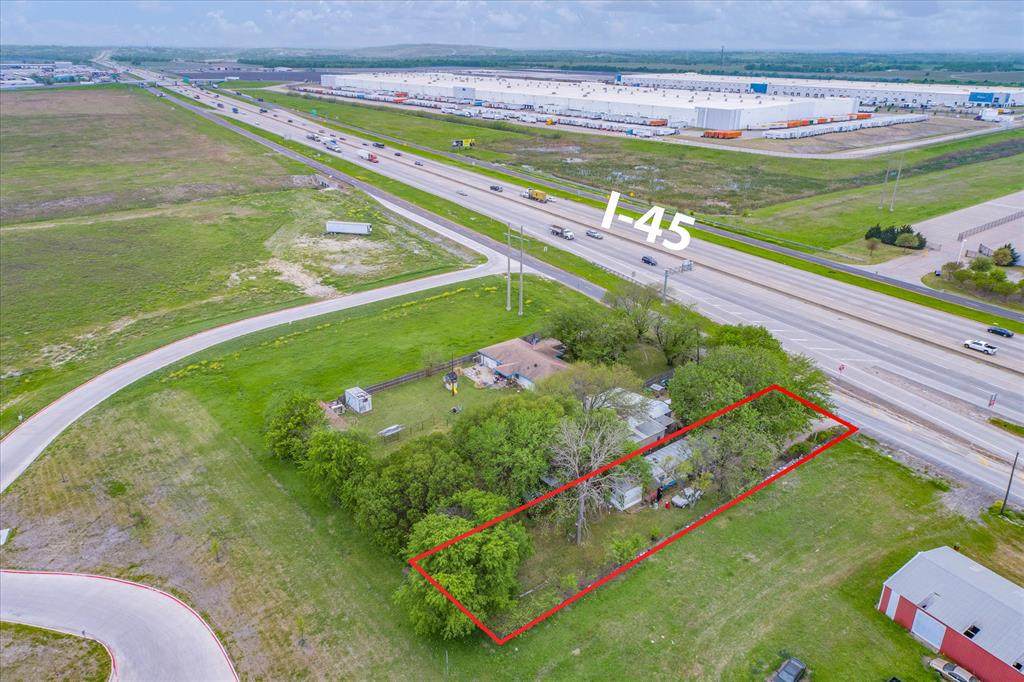 5720 Interstate Highway 45 - Photo 1