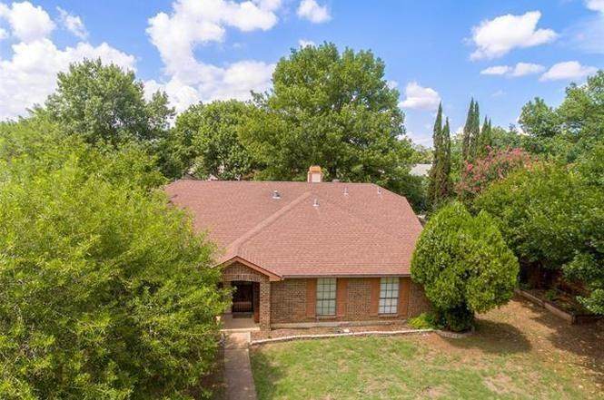 549 Gillespie Drive - Photo 1