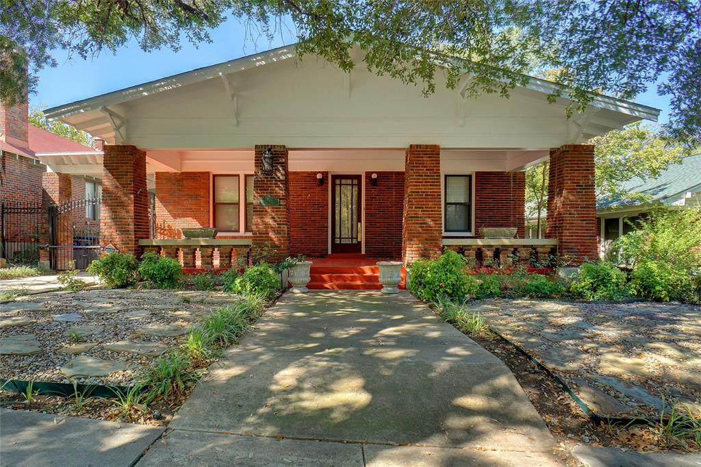 1102 Clara Street - Photo 1
