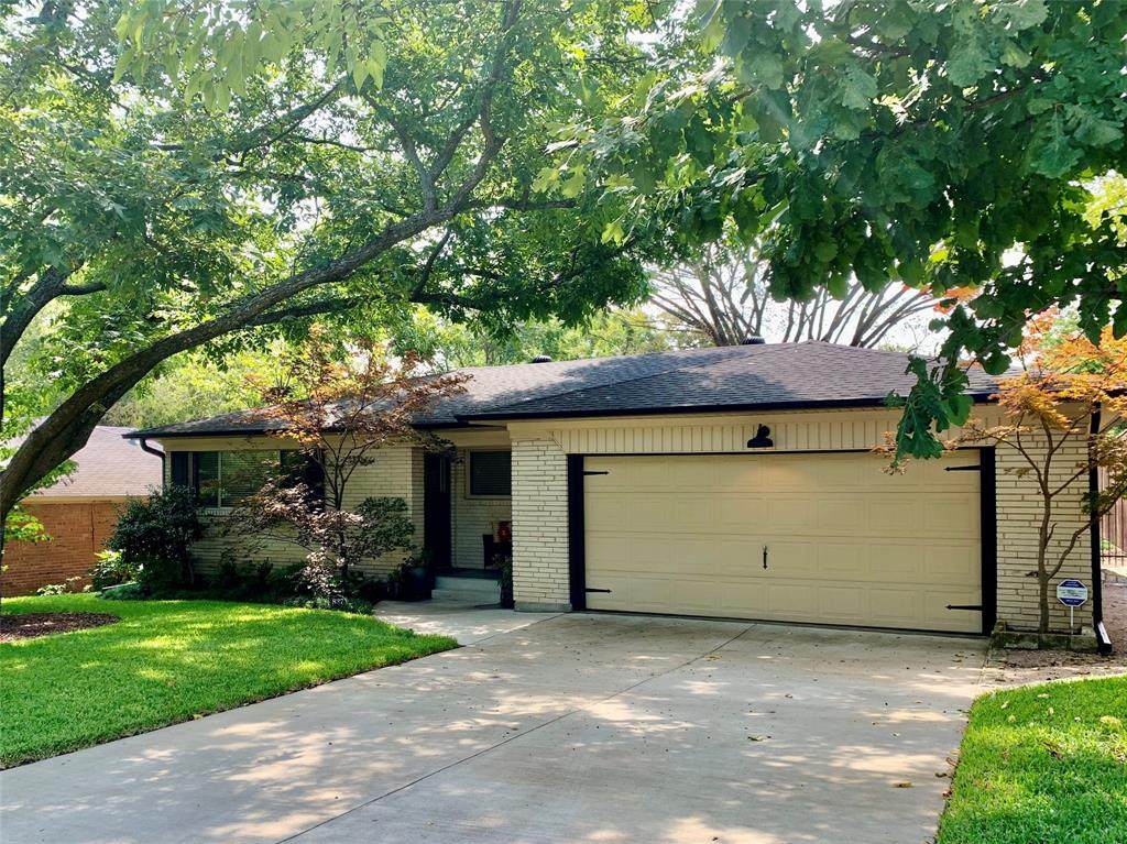 837 Brookhurst Drive - Photo 1