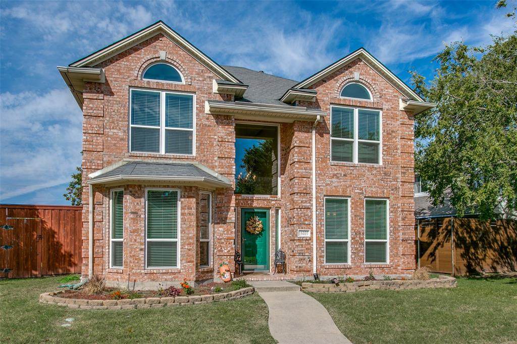 18207 Muir Circle - Photo 1