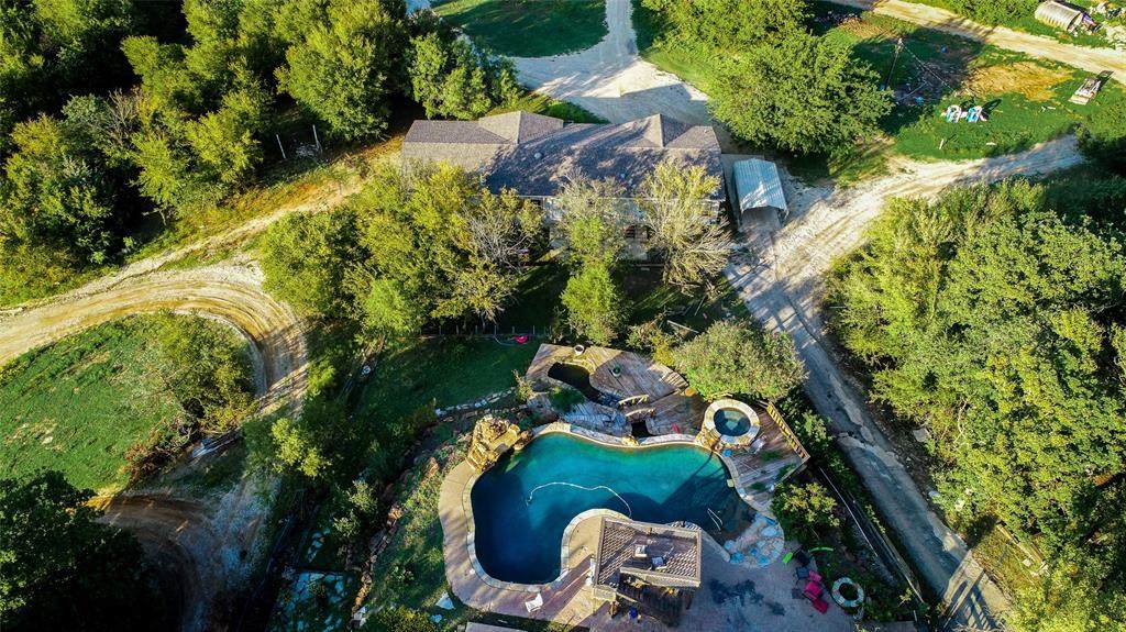 645 Briaroaks Road - Photo 1
