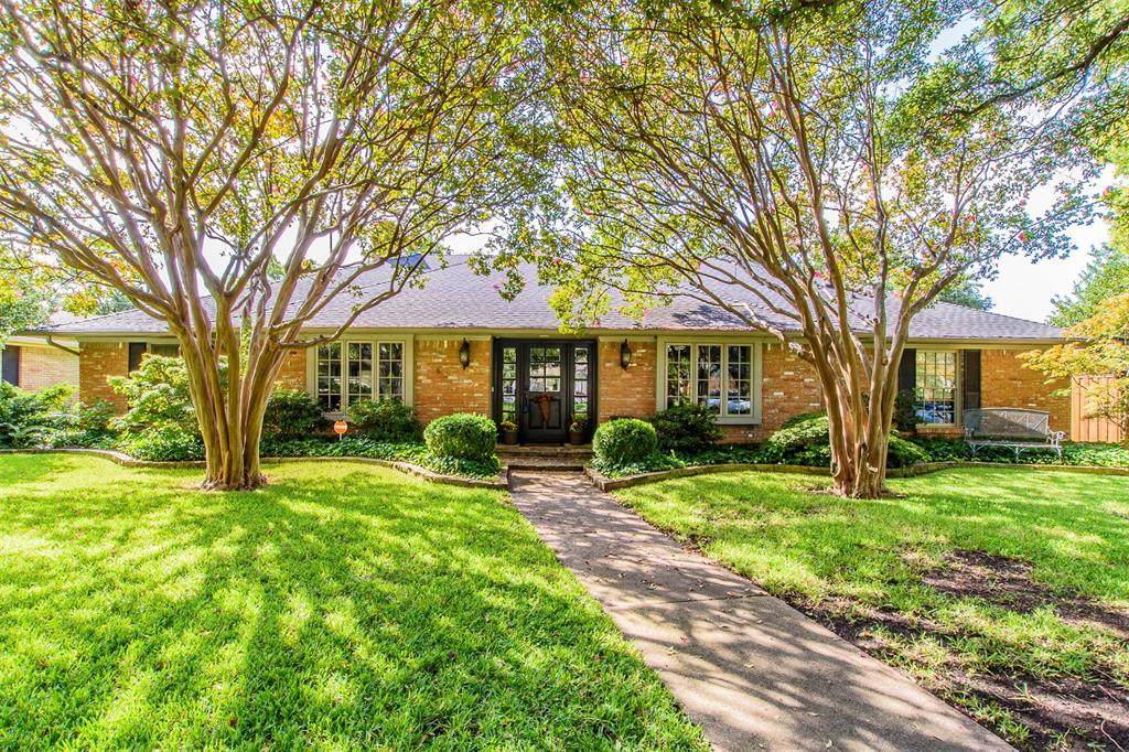 7706 Tanglecrest Drive - Photo 1