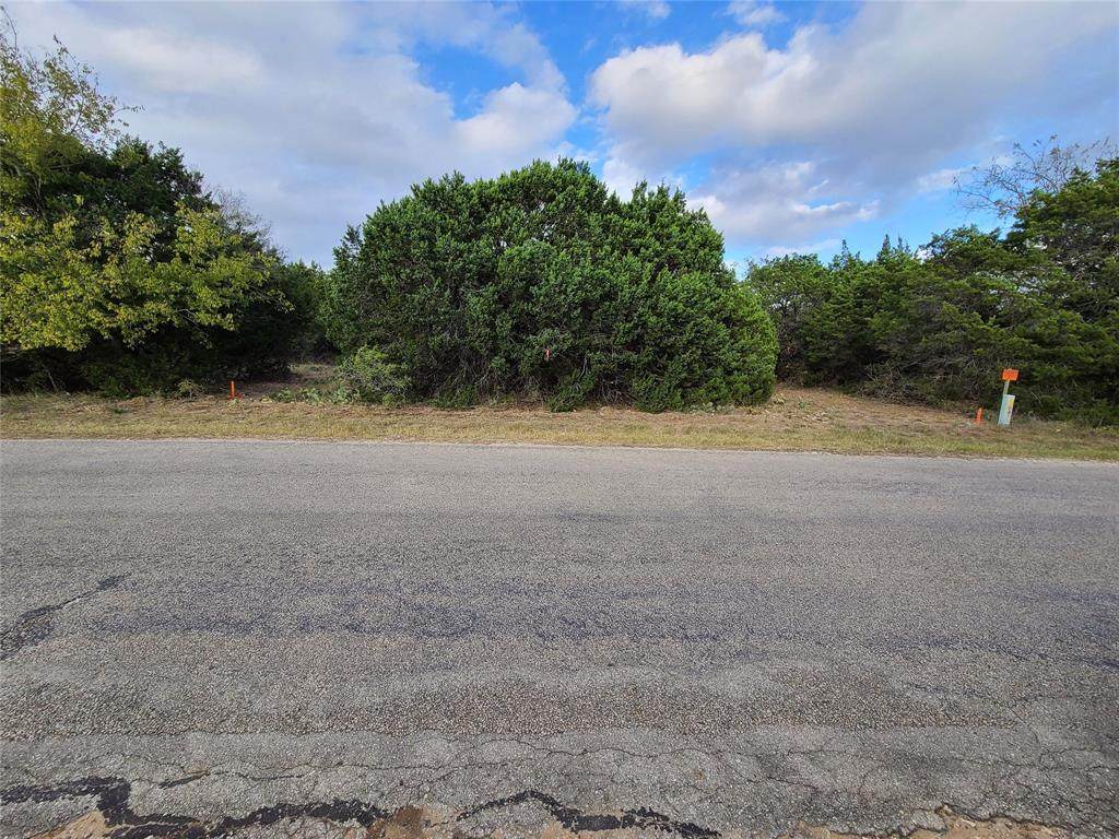4096 Whitecrest Drive - Photo 1
