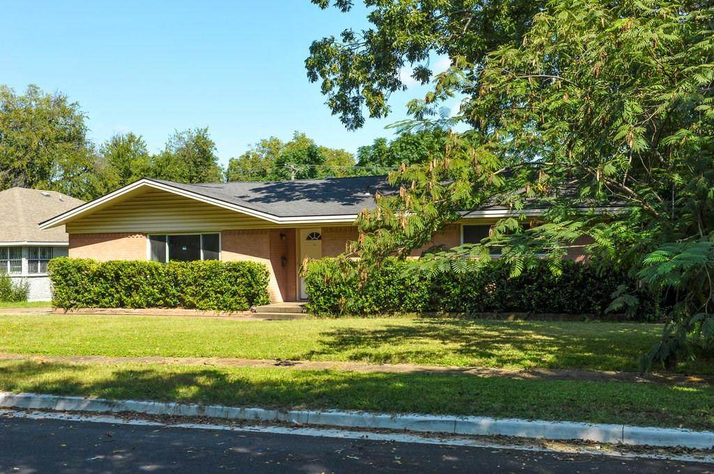 2429 Monaco Lane - Photo 1