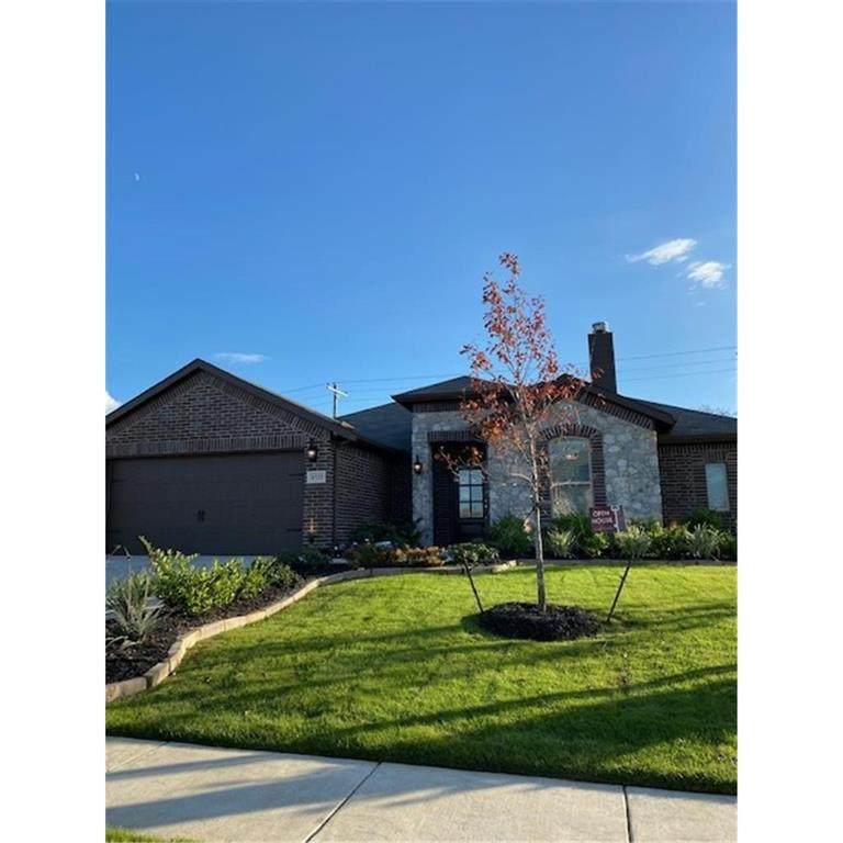 1400 Grassy Meadows - Photo 1