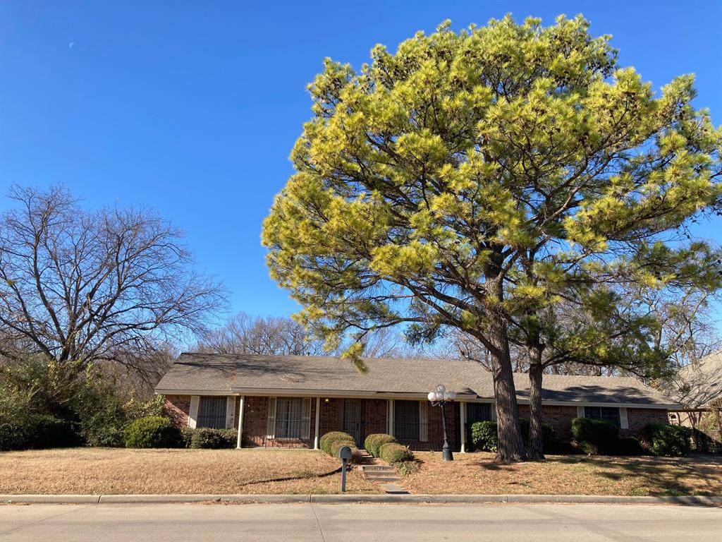 3912 Village Creek Road - Photo 1