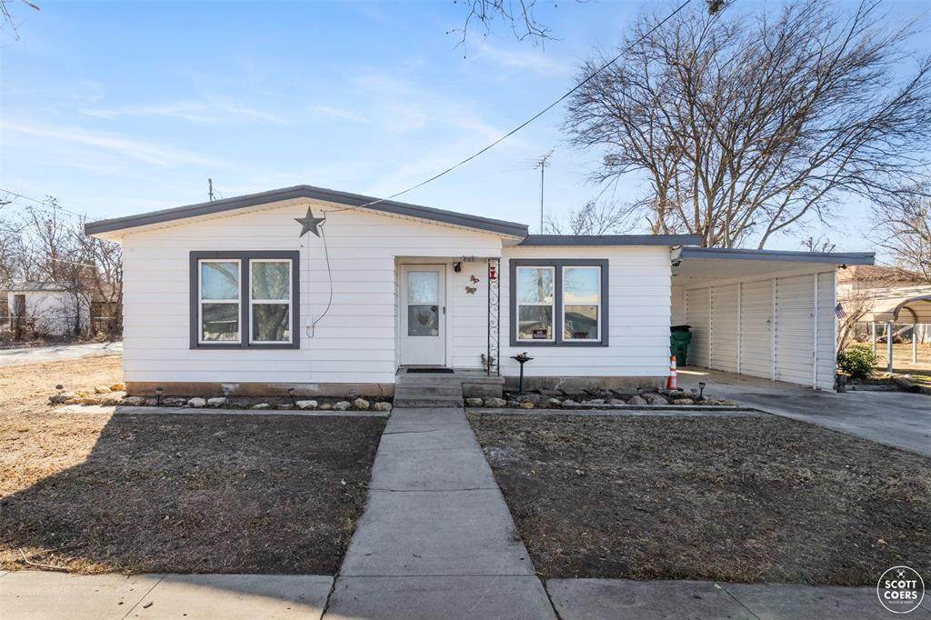 401 10th Street - Photo 1