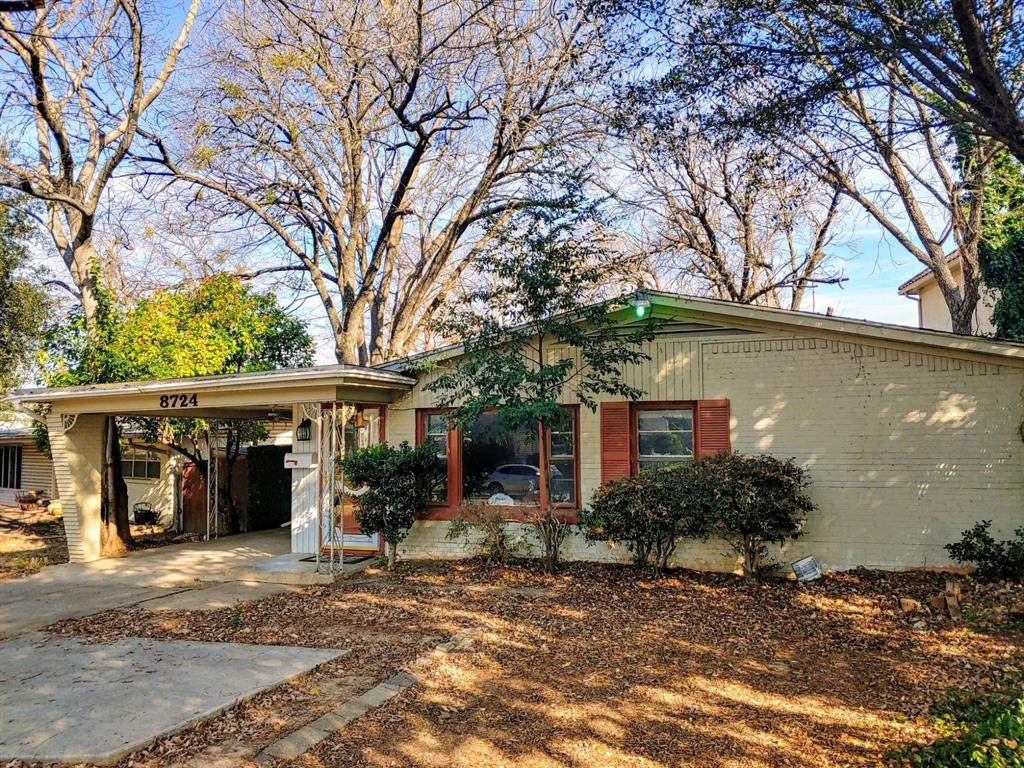 8724 Rexford Drive - Photo 1