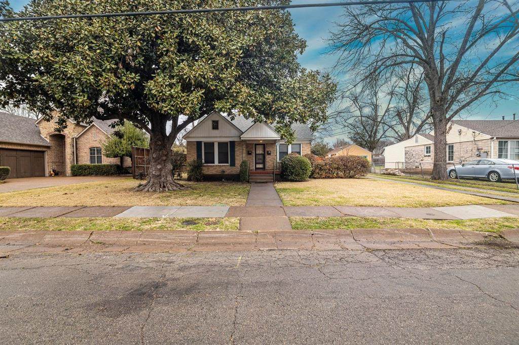 5210 Parkland Avenue - Photo 1