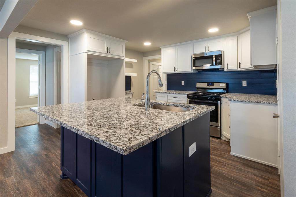 1403 Granbury Street - Photo 1