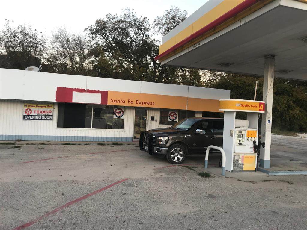707 Avenue G - Photo 1