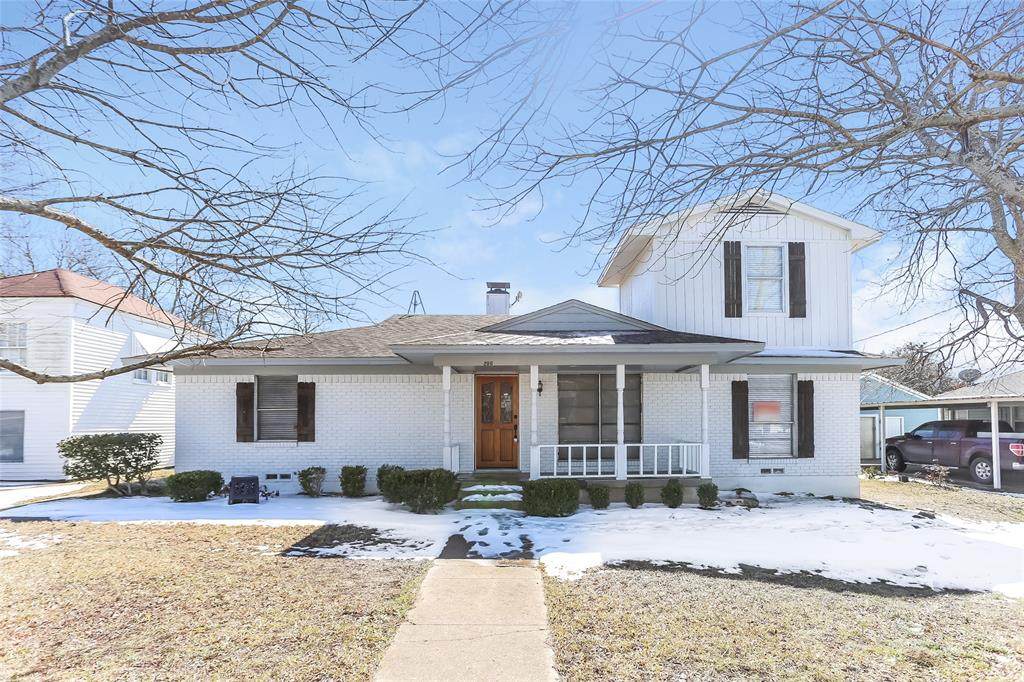 206 5th Street - Photo 1