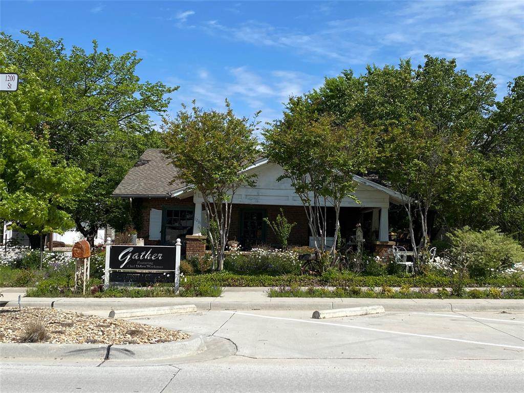 1201 Halsell Street - Photo 1
