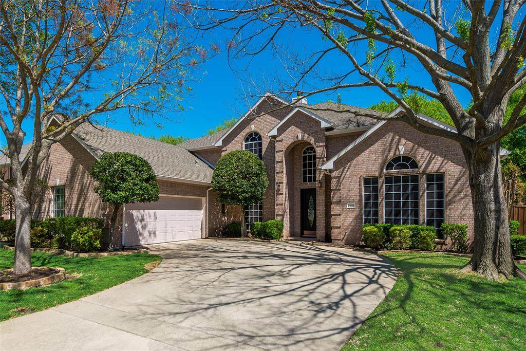 2108 London Drive - Photo 1