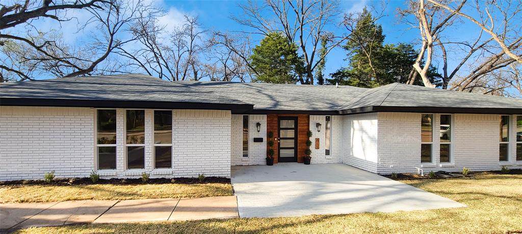 811 Red Bird Lane - Photo 1