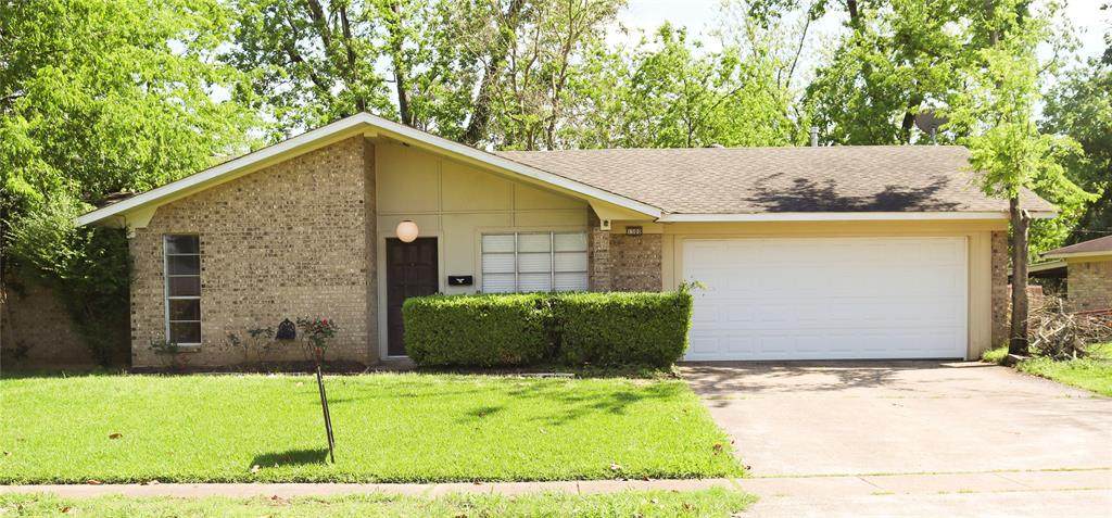 1300 Parkway Circle - Photo 1