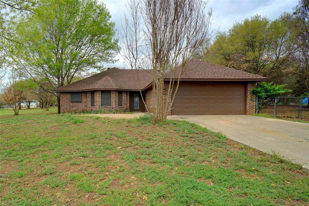 656 Truman Circle - Photo 1