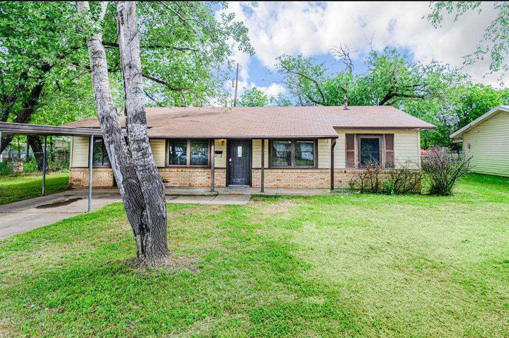 1603 Park Road - Photo 1