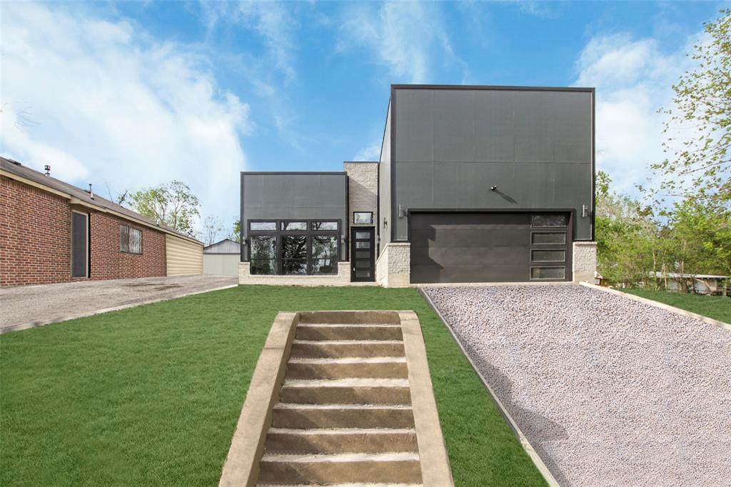 1431 Strickland Street - Photo 1