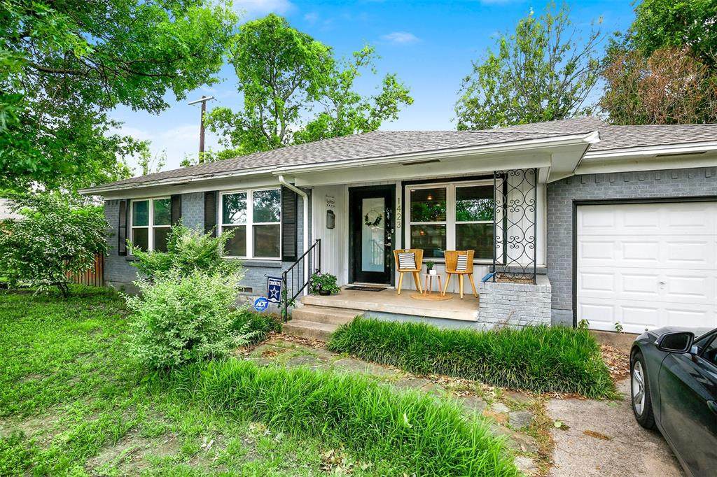 1423 Oriole Lane - Photo 1