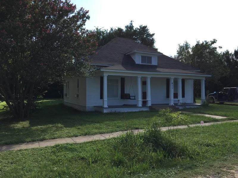 611 College Avenue - Photo 1