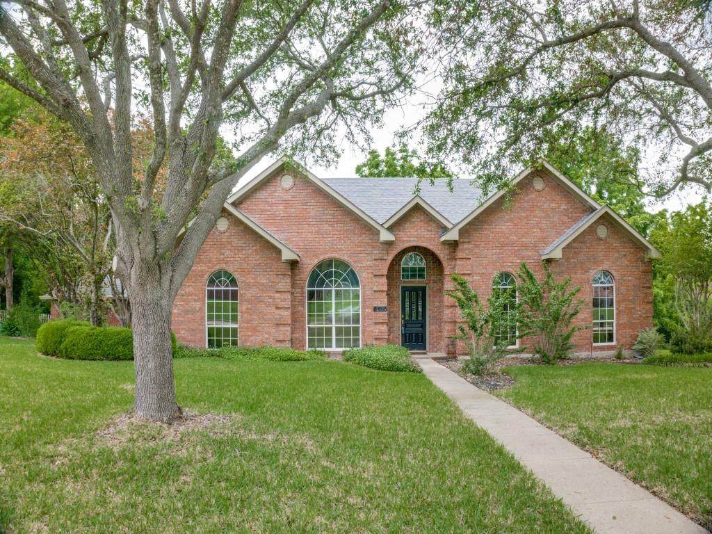 517 Chippendale Drive - Photo 1