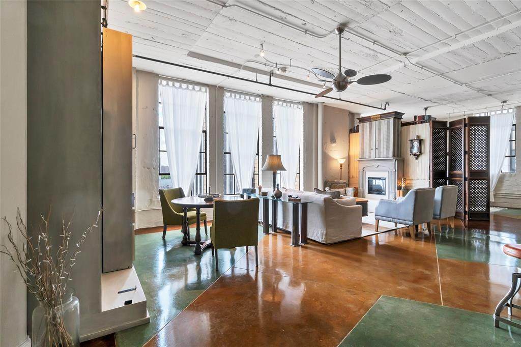 1122 Jackson Street - Photo 1
