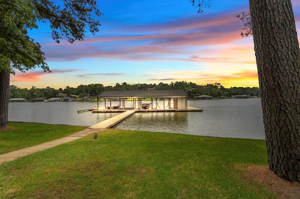 13533 Peninsula Drive - Photo 1