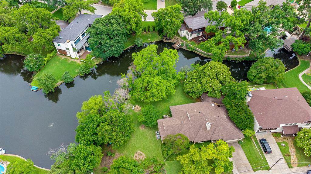 6440 Lake Circle Drive - Photo 1