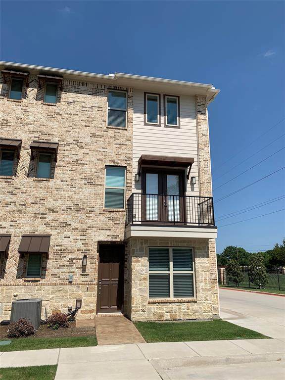 722 Plano Road - Photo 1